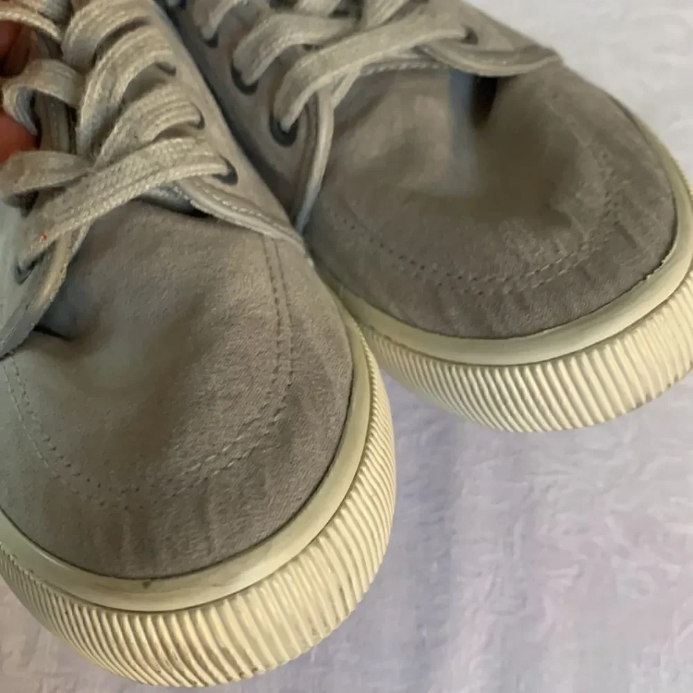 Sneakers Kids Cat & Jack Gray Size 2 Copy